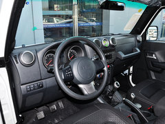 2014款 2.4L 手动 穿越版