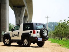 2014款 2.4L 手动 穿越版