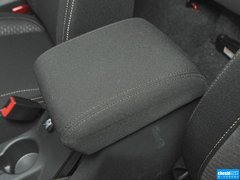 2014款 2.4L 手动 穿越版