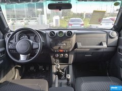2014款 2.4L 手动 穿越版
