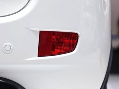 2014款 1.6L 手动 舒适型 5座