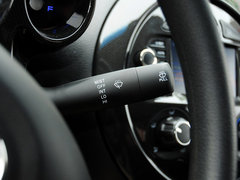 2013款 1.0L 手动 豪华型
