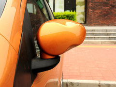 2013款 1.0L 手动 豪华型
