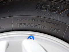 2013款 1.0L 手动 豪华型