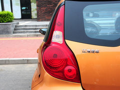 2013款 1.0L 手动 豪华型