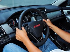 2014款 1.5T 手动 两驱精英版 5座