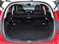 2014款 1.5T 手动 两驱精英版 5座