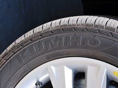 2014款 1.5T 手动 两驱精英版 5座
