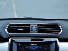 2014款 1.5T 手动 两驱精英版 5座