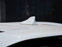 2014款 1.5T 手动 两驱精英版 5座
