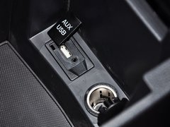 2014款 1.5T 手动 两驱精英版 5座