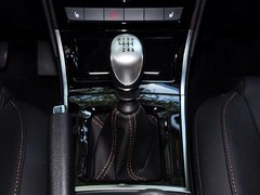 2014款 1.5T 手动 两驱精英版 5座
