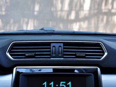 2014款 1.5T 手动 两驱精英版 5座