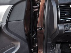 2014款 1.5T 手动 两驱精英版 5座