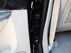 2014款 1.5T 手动 两驱精英版 5座