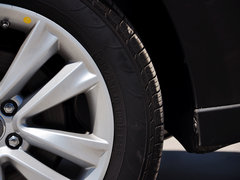 2014款 1.5T 手动 两驱精英版 5座