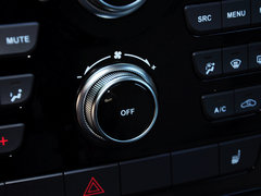 2014款 1.5T 手动 两驱精英版 5座