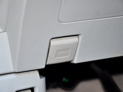 2014款 1.5T 手动 两驱精英版 5座