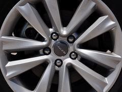 2014款 1.5T 手动 两驱精英版 5座
