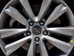 2014款 1.5T 手动 两驱精英版 5座