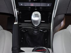 2014款 1.5T 手动 两驱精英版 5座