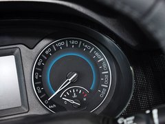 2014款 1.5T 手动 两驱精英版 5座