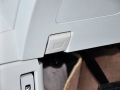 2014款 1.5T 手动 两驱精英版 5座