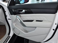 2014款 1.5T 手动 两驱精英版 5座