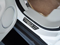 2014款 1.5T 手动 两驱精英版 5座
