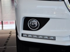 2014款 1.5T 手动 两驱精英版 5座