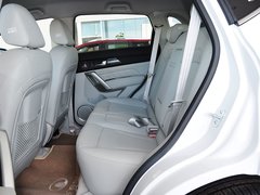 2014款 1.5T 手动 两驱精英版 5座