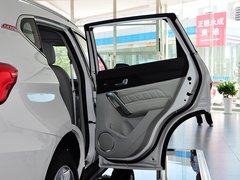 2014款 1.5T 手动 两驱精英版 5座