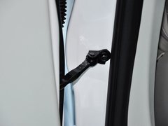 2014款 1.5T 手动 两驱精英版 5座
