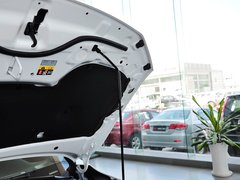 2014款 1.5T 手动 两驱精英版 5座