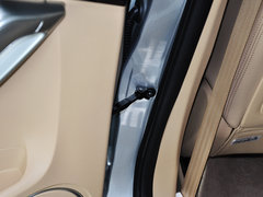 2014款 1.5T 手动 两驱精英版 5座