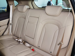 2014款 1.5T 手动 两驱精英版 5座