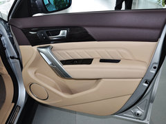2014款 1.5T 手动 两驱精英版 5座