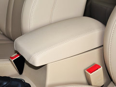 2014款 1.5T 手动 两驱精英版 5座