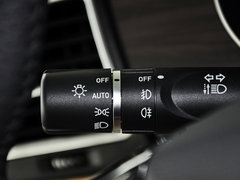 2014款 1.5T 手动 两驱精英版 5座