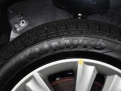 2014款 1.5T 手动 两驱精英版 5座