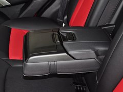 2014款 1.5T 手动 两驱尊贵版 5座