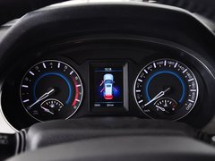 2014款 1.5T 手动 两驱尊贵版 5座