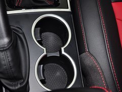 2014款 1.5T 手动 两驱尊贵版 5座