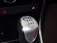 2014款 1.5T 手动 两驱尊贵版 5座