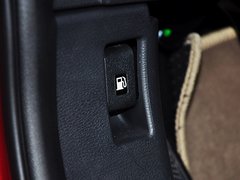 2014款 1.5T 手动 两驱尊贵版 5座