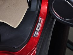 2014款 1.5T 手动 两驱尊贵版 5座