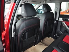2014款 1.5T 手动 两驱尊贵版 5座