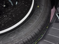 2014款 1.5T 手动 两驱尊贵版 5座