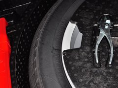 2014款 1.5T 手动 两驱尊贵版 5座