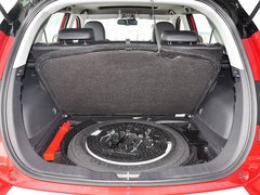 2014款 1.5T 手动 两驱尊贵版 5座
